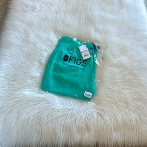 Figs NEW Surgical Green. Small Petite. Small Zamora Joggers.